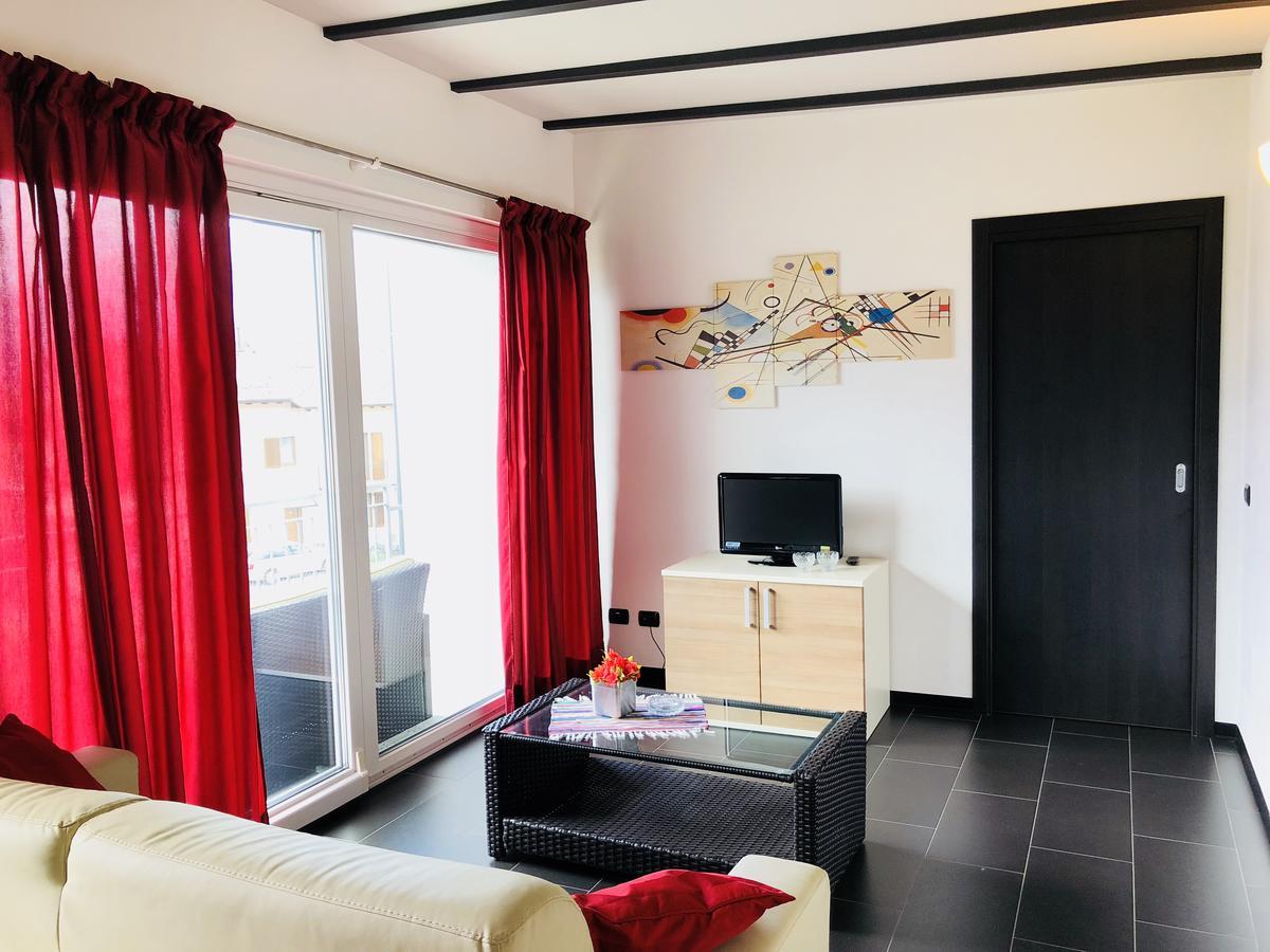Residence Windsurf Domaso Luaran gambar