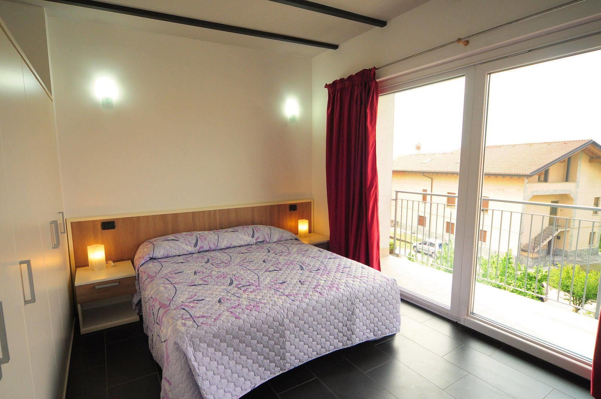 Residence Windsurf Domaso Luaran gambar